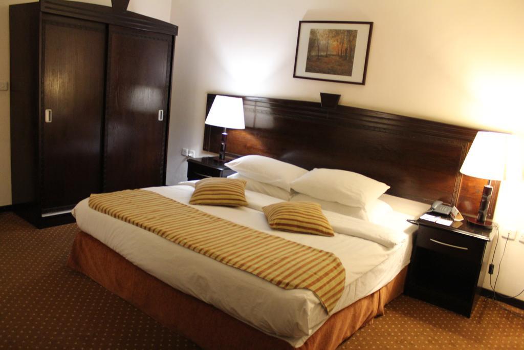 Al Fanar Palace Hotel And Suites Amman Dış mekan fotoğraf